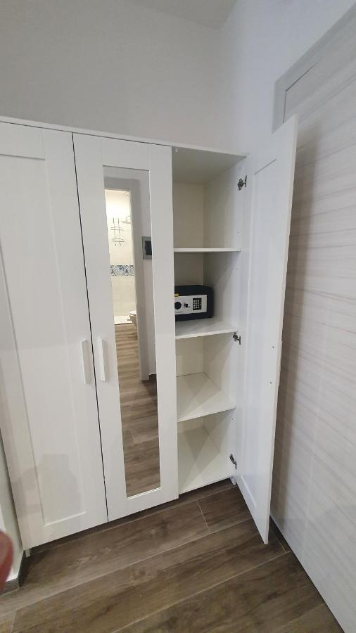 Garibaldi Rooms 29 - Piazza Marina A Palermo - In Pieno Centro. Eksteriør billede